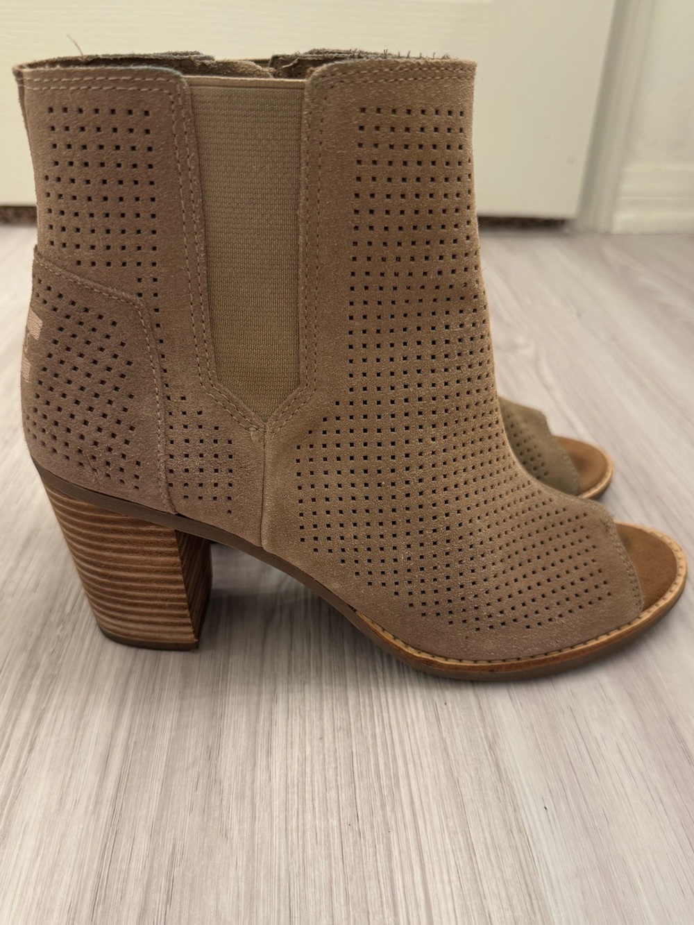 TOMS Beige Suede Perforated Zip Open Toe Ankle Bootie Block Heel US